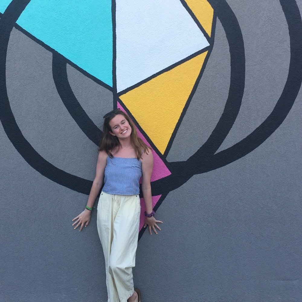 Meet your Posher, Holly